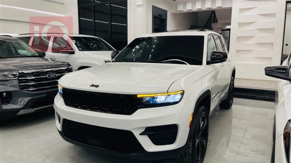 جیپ گراند شیرۆکی 2024  بۆ فرۆشتن لە عێراق - هەولێر